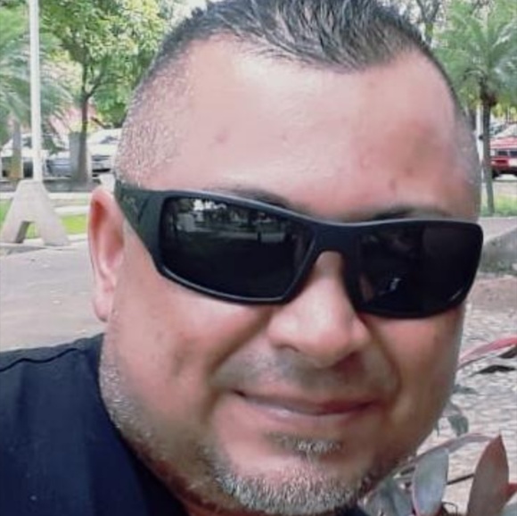 Meet your Posher, Sergio - Picture 1 of 1